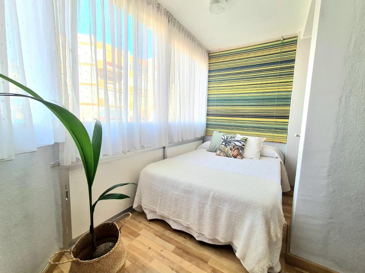 Aa Guest - El Mono De Torre Del Mar Eco Apartment Exterior photo